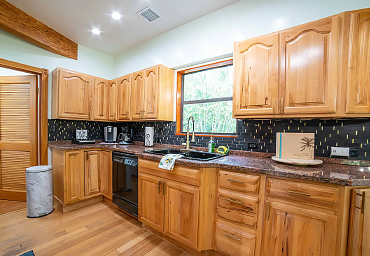 Kitchen Loaded With All Appliances & Utility Room